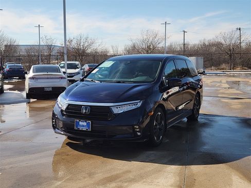Certified 2023 Honda Odyssey Elite image 3