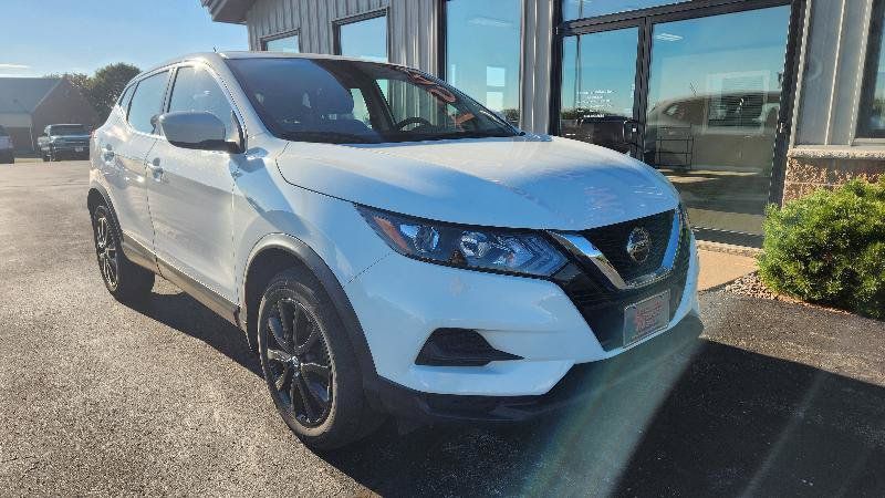 Used 2022 Nissan Rogue Sport S FWD image 3