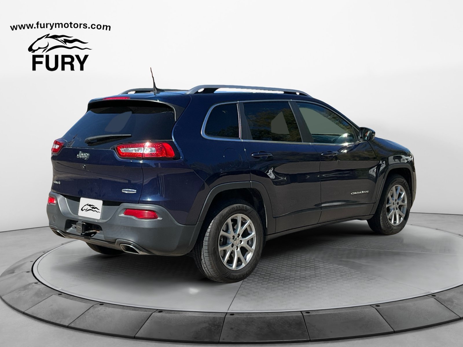 Used 2016 Jeep Cherokee Latitude w/ Cold Weather Group AWD/4WD image 4