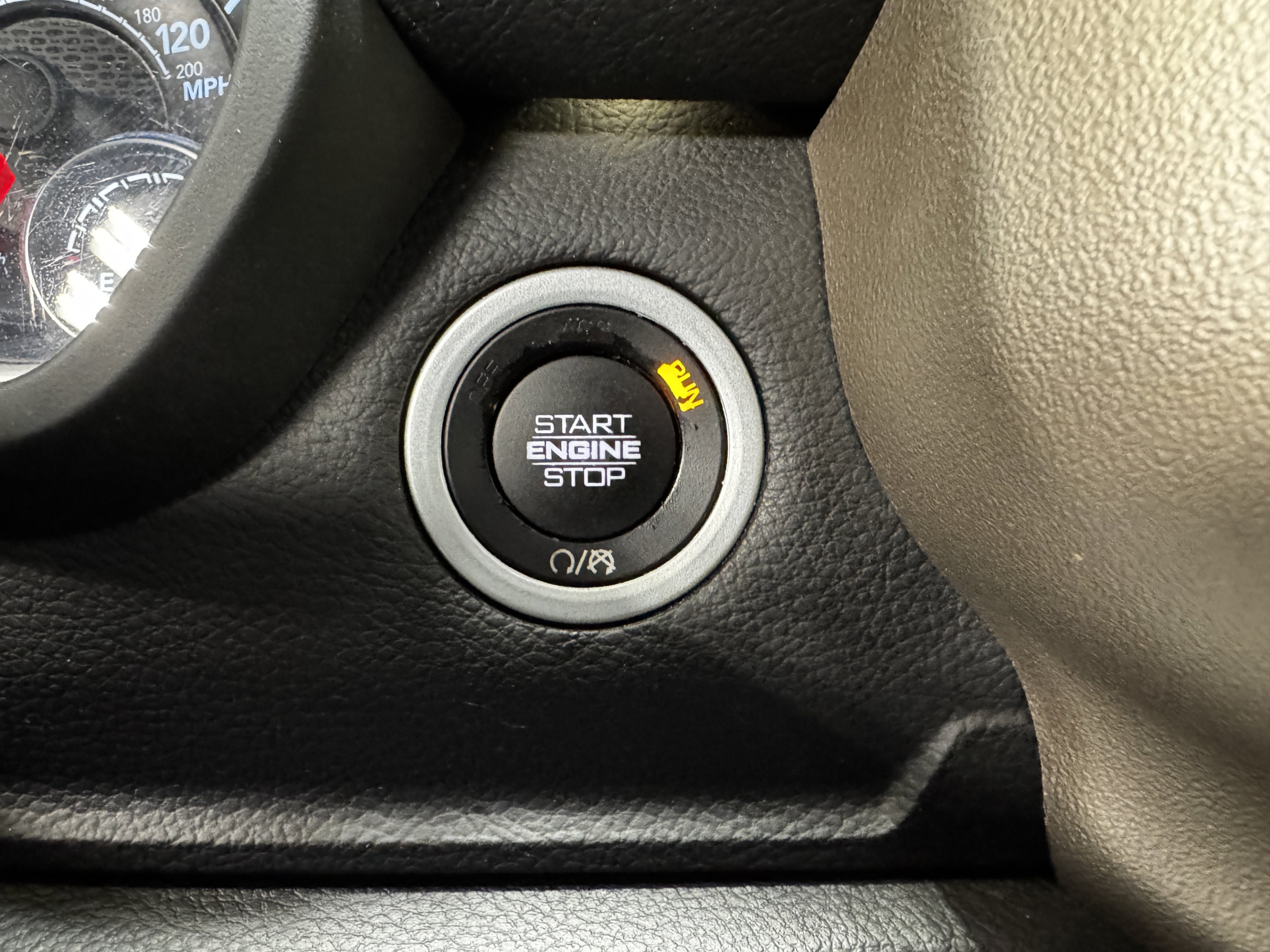 Used 2019 RAM 1500 Laramie w/ Bed Utility Group AWD/4WD image 21