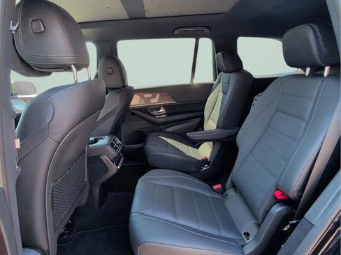 Used 2025 Mercedes-Benz GLS 450 4MATIC image 20