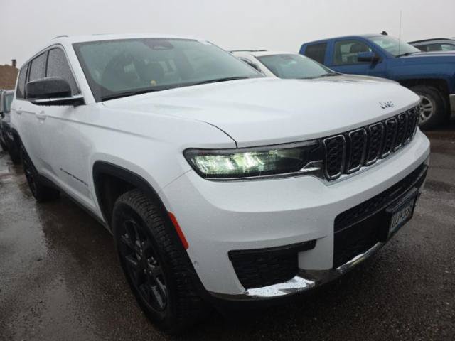 Used 2023 Jeep Grand Cherokee L Limited w/ Luxury Tech Group II AWD/4WD image 2