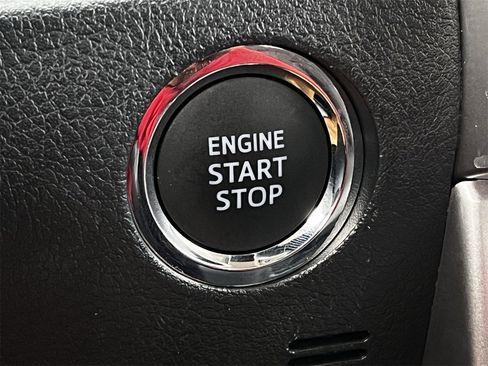 Used 2022 Toyota 4Runner SR5 Premium image 19