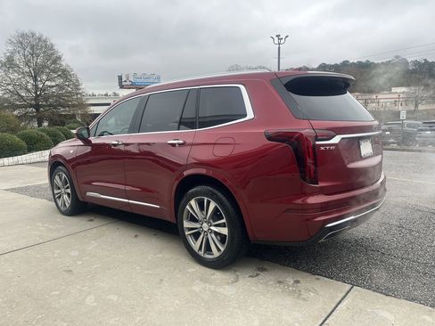 Used 2020 Cadillac XT6 Premium Luxury image 6