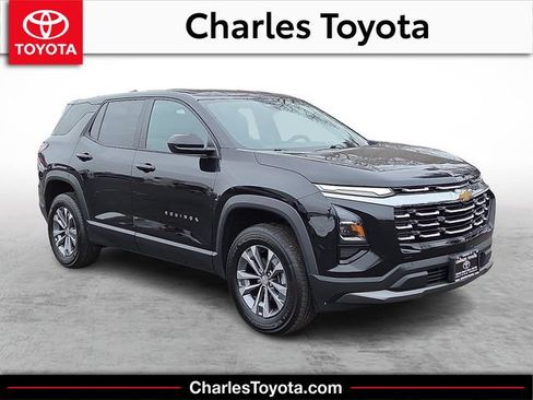 Used 2025 Chevrolet Equinox LT image 1