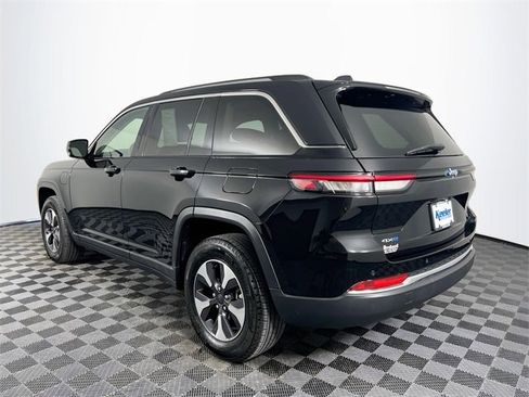 Used 2023 Jeep Grand Cherokee 4WD 4xe image 4