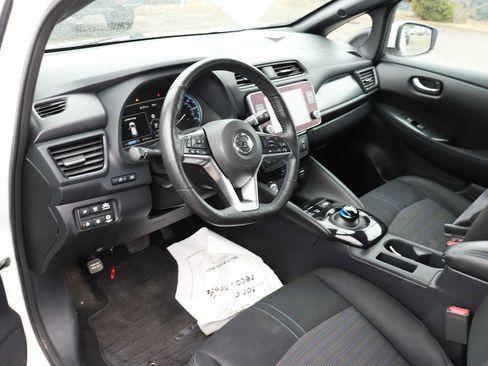 Used 2020 Nissan Leaf SV w/ SV All Weather Package FWD image 10