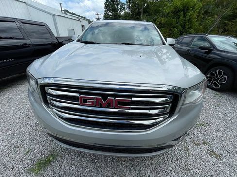 Used 2018 GMC Acadia SLT AWD/4WD image 2