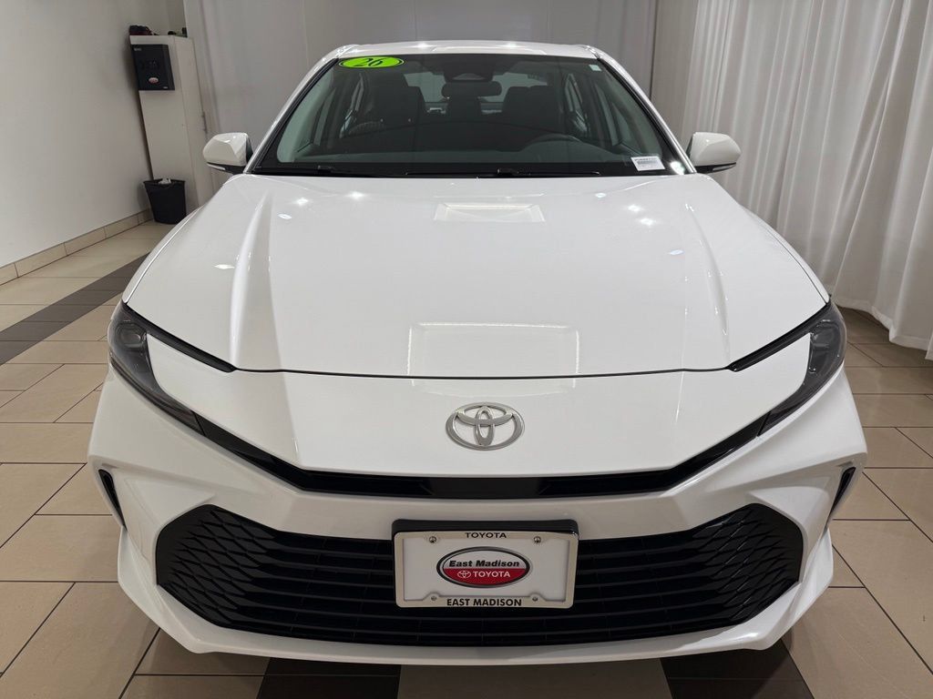 Used 2026 Toyota Camry LE FWD image 8