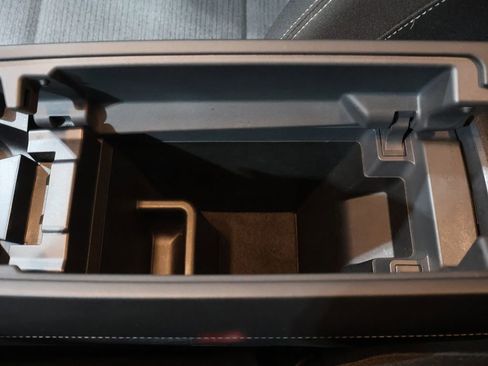 Used 2022 Nissan Rogue SV image 31