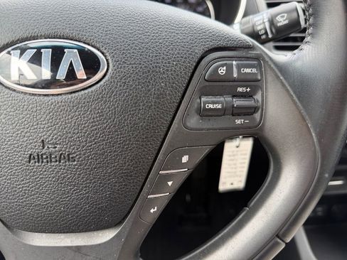 Used 2016 Kia Forte EX image 20