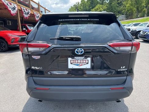 Used 2023 Toyota RAV4 LE image 7