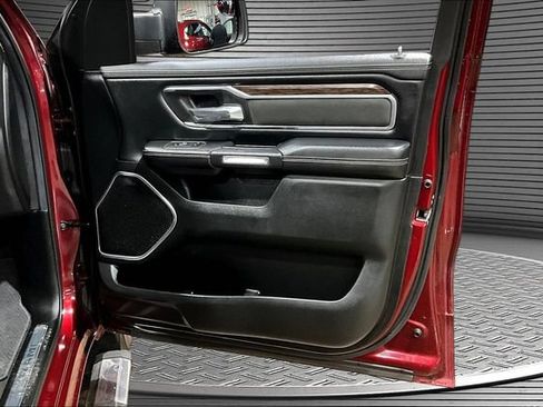 Used 2020 RAM 1500 Laramie AWD/4WD image 26