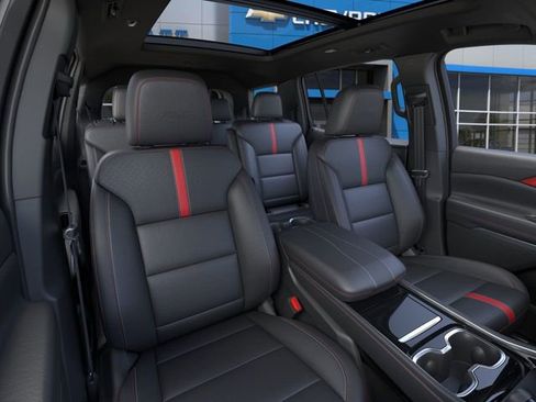 New 2026 Chevrolet Traverse RS w/ LPO, Floor Liner Package image 19