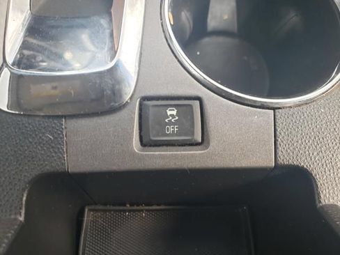 Used 2011 GMC Terrain SLT AWD/4WD image 23