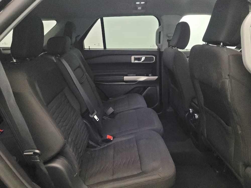 Used 2021 Ford Explorer XLT AWD/4WD image 19