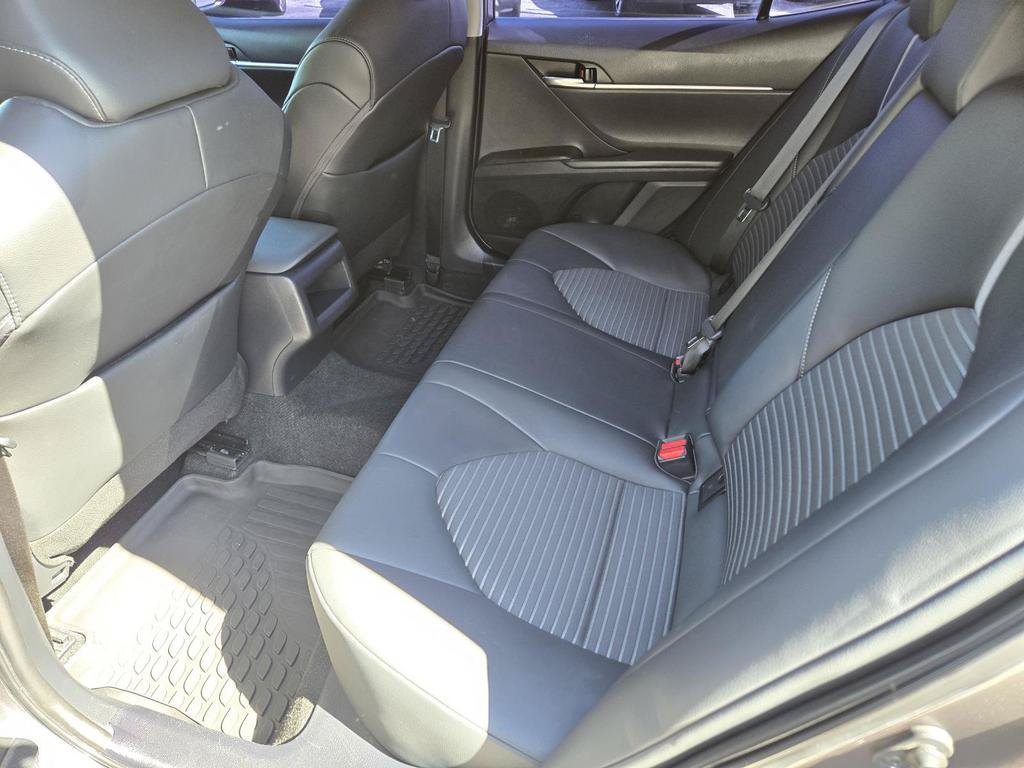 Used 2024 Toyota Camry SE FWD image 17