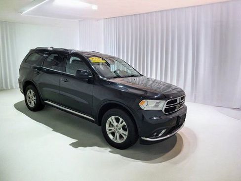 Used 2019 Dodge Durango SXT image 2
