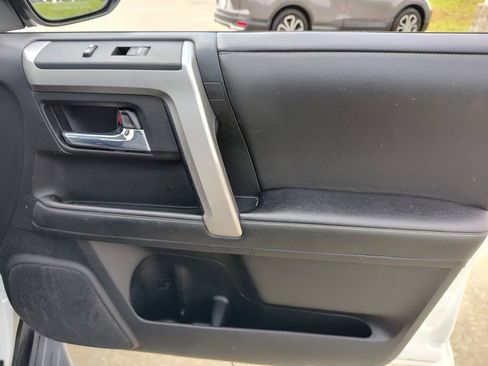 Used 2020 Toyota 4Runner SR5 image 27