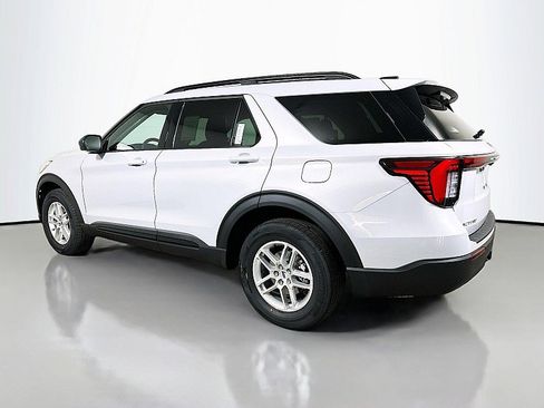 New 2026 Ford Explorer Active image 4