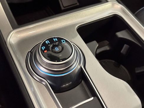 Used 2024 Ford Edge SEL w/ Convenience Package image 23