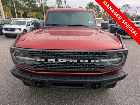 New 2025 Ford Bronco Badlands image 9