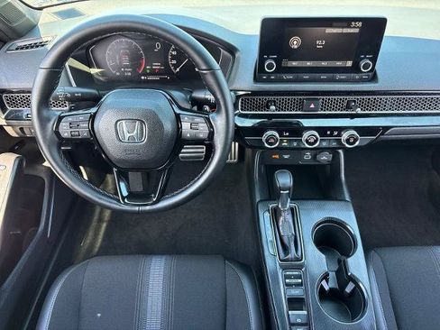 Used 2023 Honda Civic Sport image 19