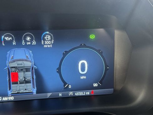 Used 2024 Ford F150 XLT image 11