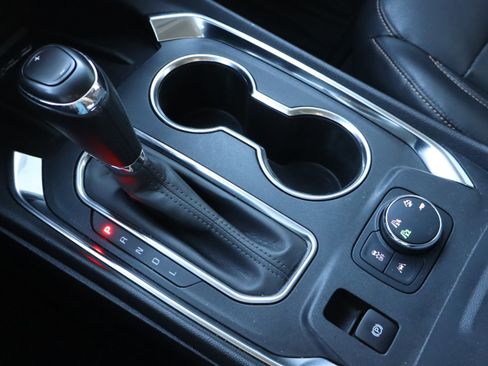 Used 2020 Chevrolet Traverse Premier w/ Redline Edition image 30