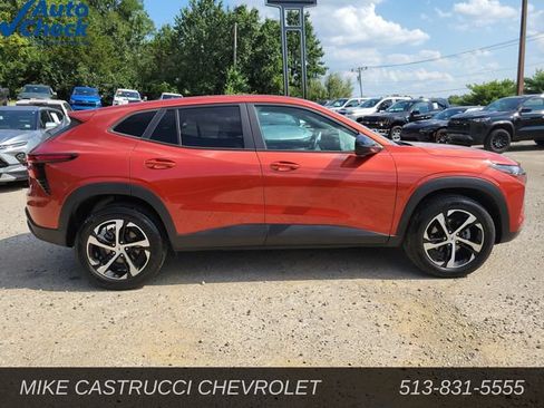 Used 2024 Chevrolet Trax RS w/ Driver Confidence Package FWD image 6