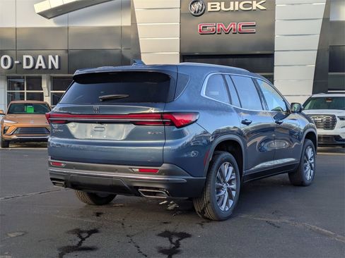 New 2026 Buick Enclave Preferred image 4