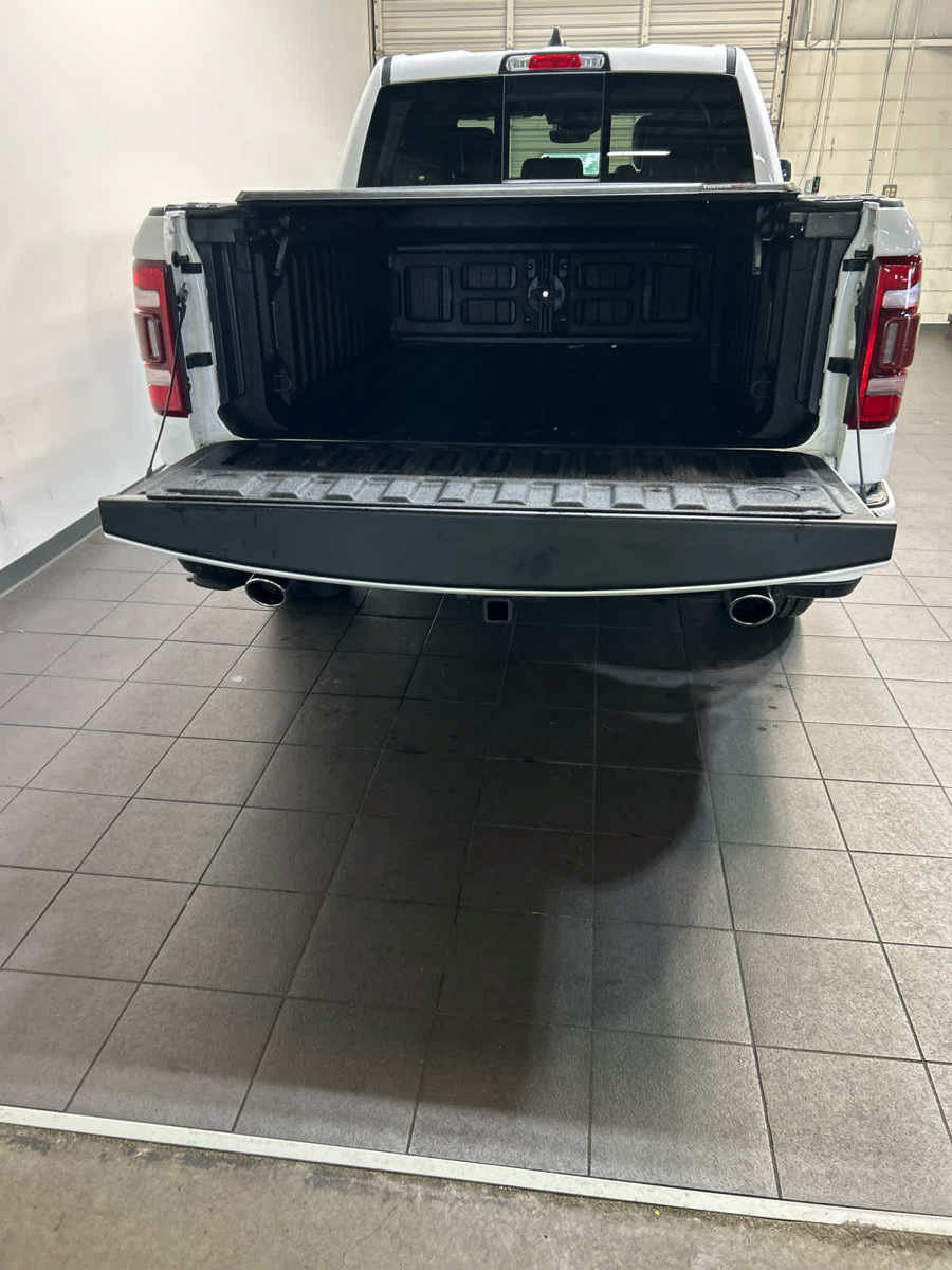 Used 2023 RAM 1500 Laramie AWD/4WD image 11