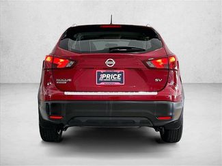 Used 2018 Nissan Rogue Sport SV FWD video 4
