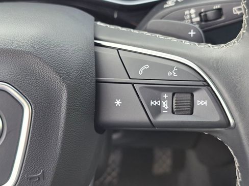 Used 2025 Audi Q7 3.0T Premium Plus image 35