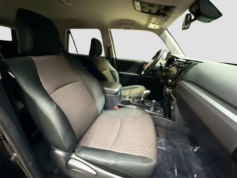 Used 2024 Toyota 4Runner TRD Off-Road image 27