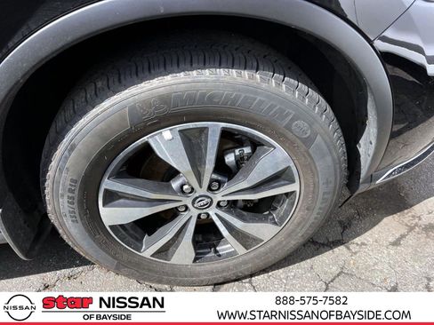 Used 2023 Nissan Murano S image 6