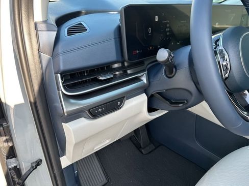 New 2026 Kia Carnival SX Prestige image 32