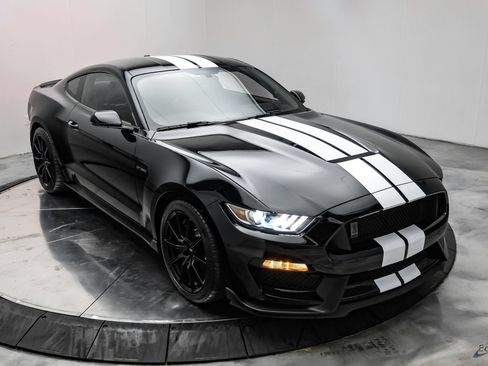 Used 2015 Ford Mustang Shelby GT350 RWD image 24