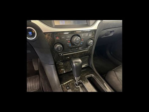 Used 2011 Chrysler 300 C RWD image 23