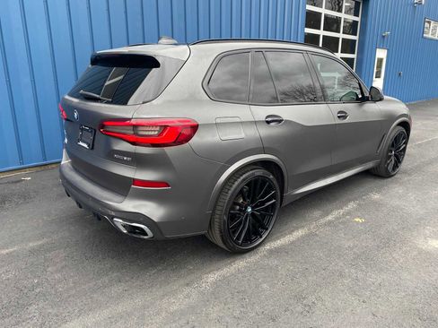 Used 2019 BMW X5 xDrive50i w/ M Sport Package image 4