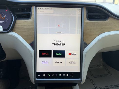 Used 2018 Tesla Model S 75D AWD/4WD image 19