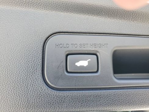 Used 2025 Acura MDX FWD image 9