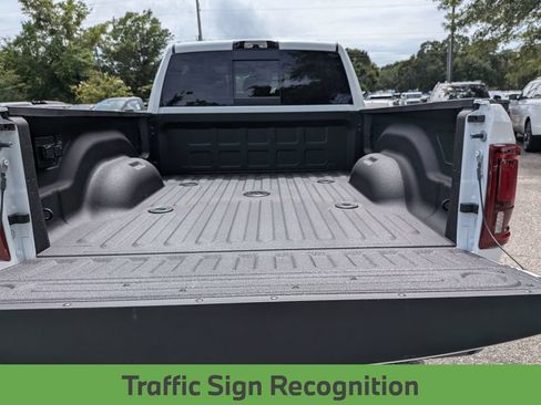 Used 2026 RAM 2500 Limited AWD/4WD image 35