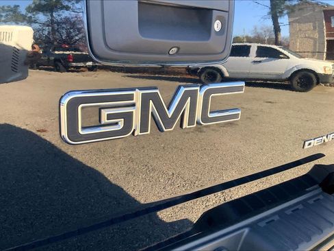 Used 2019 GMC Canyon Denali image 30