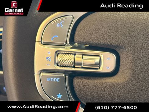 Used 2022 Genesis GV70 2.5T w/ Advanced Package image 24