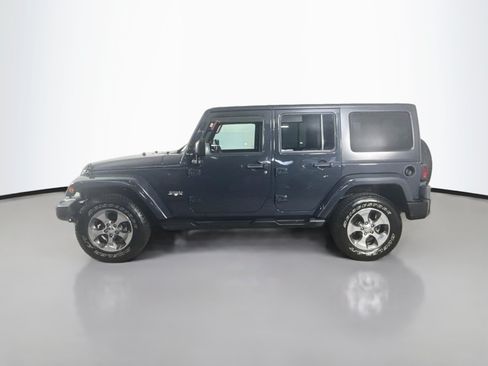 Used 2016 Jeep Wrangler Unlimited Sahara AWD/4WD image 6