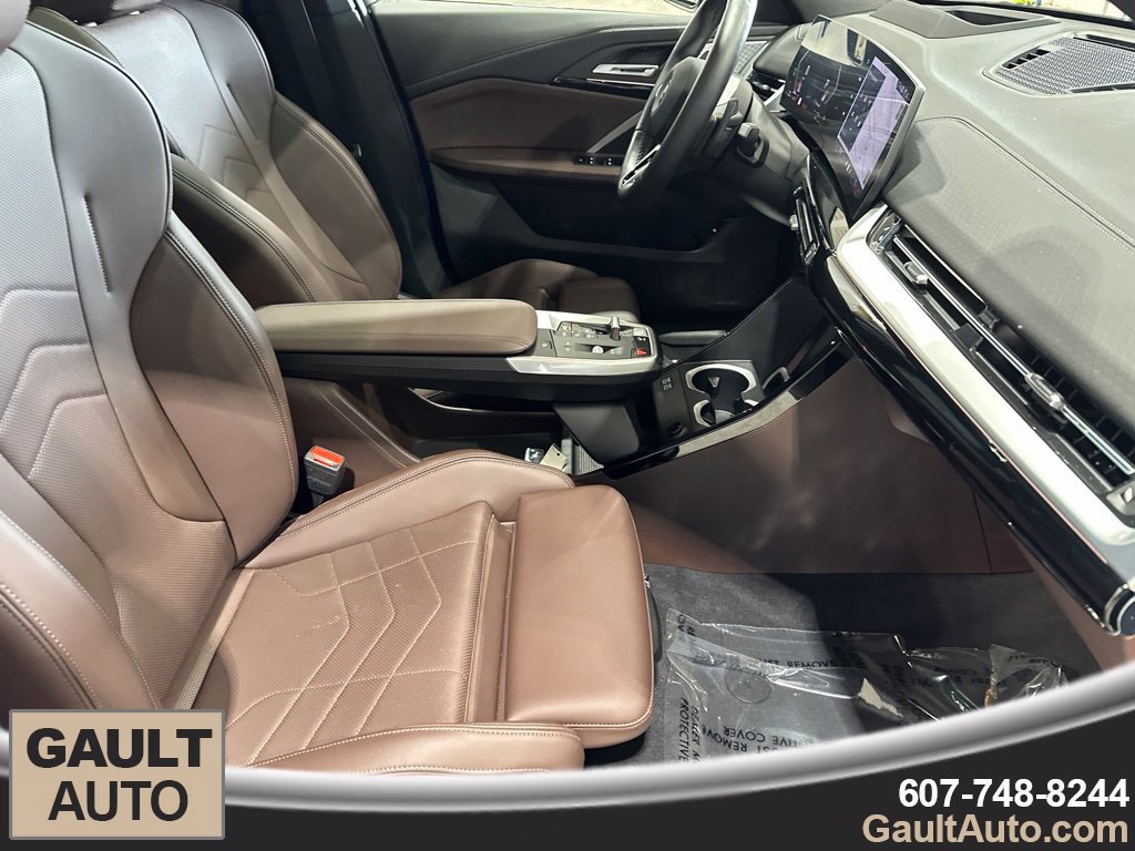 Used 2024 BMW X2 xDrive28i w/ Premium Package AWD/4WD image 17