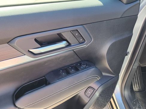 New 2026 GMC Terrain Elevation w/ Elevation Premium Package AWD/4WD image 14