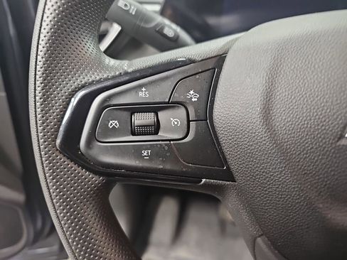 Used 2024 Chevrolet TrailBlazer LT FWD image 16