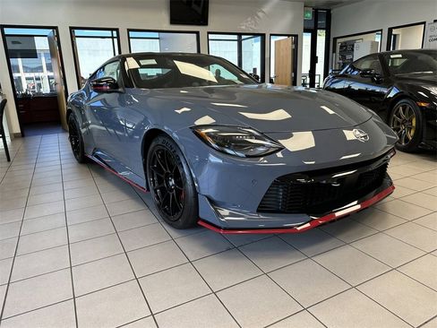 New 2024 Nissan Z NISMO w/ Floor Mat Package image 6
